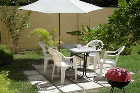 Guest house Dover Gardens Guesthouse Christ Church Barbados